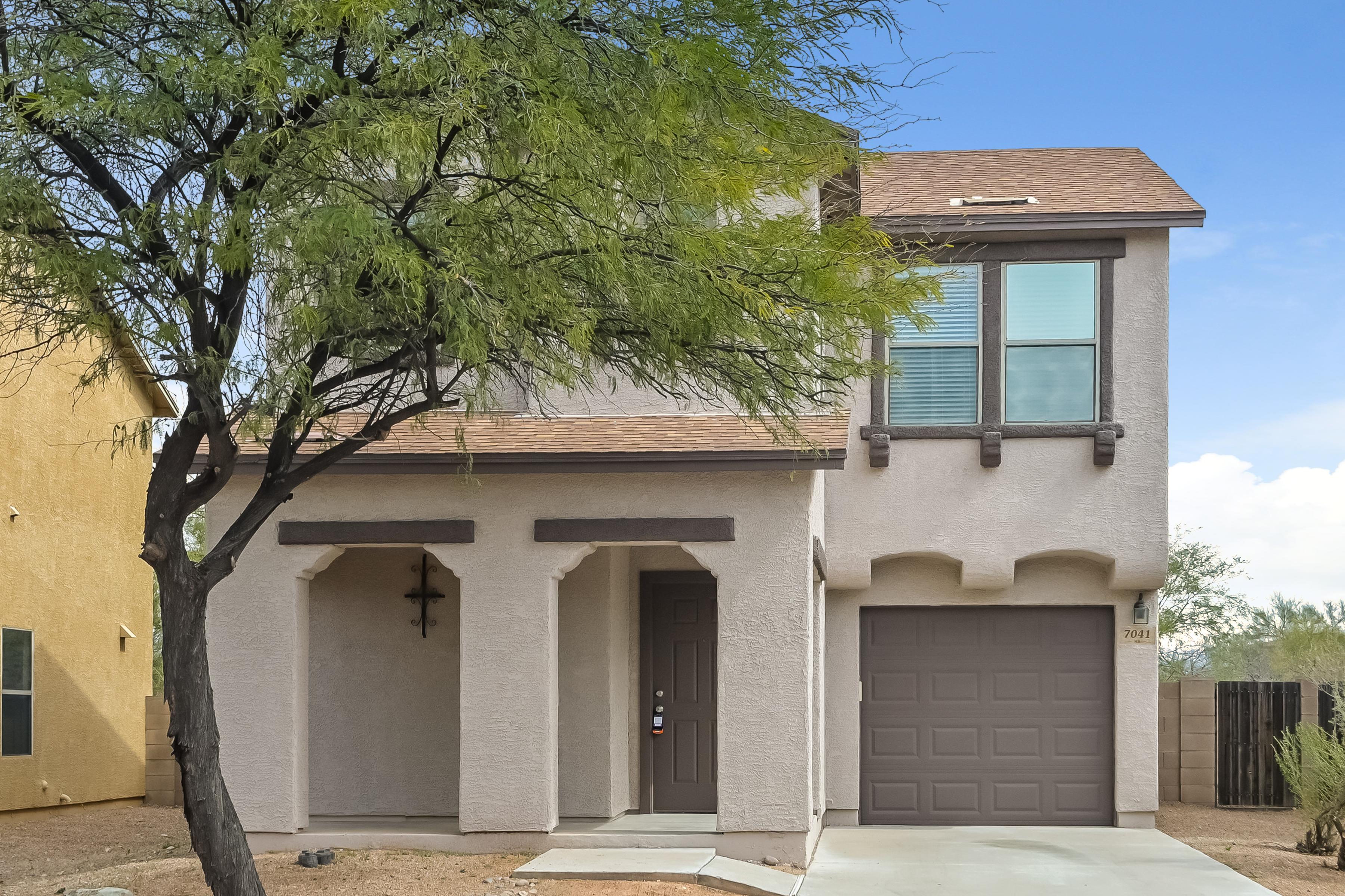 7041 S Ladys Thumb Ln Tucson, AZ 85756